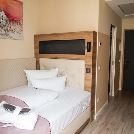 Hotel Kehrs - Auf Dem Petersberg 4*